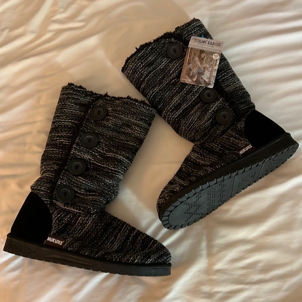 MUK LUKS Oxford Liza Boot